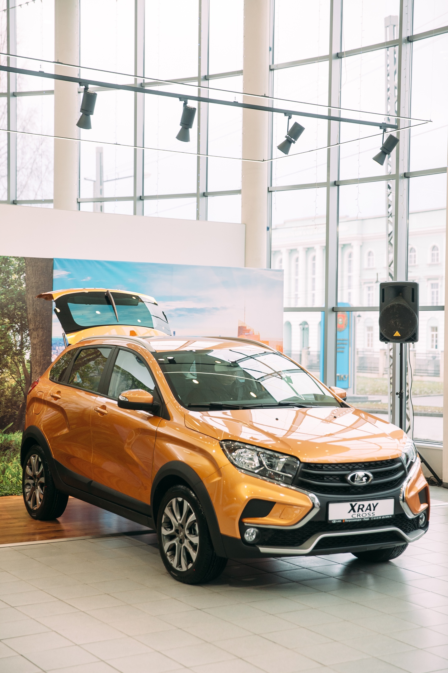 ДЕЛИМСЯ ФОТОГРАФИЯМИ С ПРЕЗЕНТАЦИИ LADA X-RAY CROSS 10/11/18 !